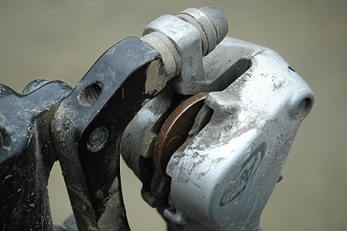 Mince mezi brzdové desky