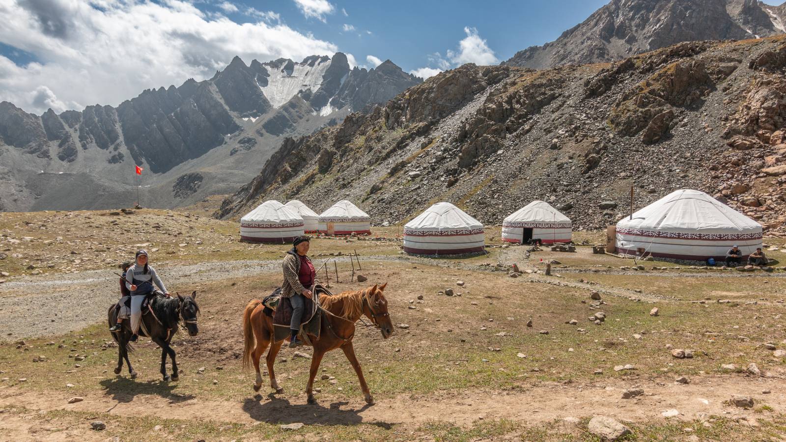 Kyrgyzstán - horská turistika