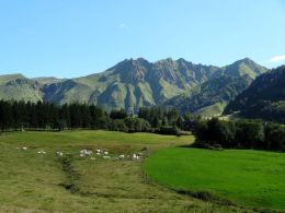 Sklaní útvary Francouzského středohoří