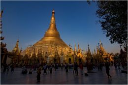 Barma – usměvavá, tajemná a zlatá