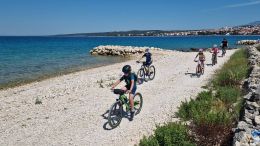 Chorvatsko: ostrovem Pag na kole