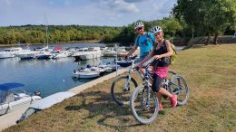 Istrie na kole - z kempu do Poreče