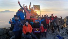 Mt. Meru 4566 m