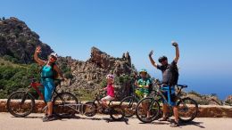 Korsika na kole pro rodiny s dětmi