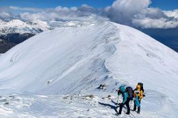 Makedonie - přechod na sněžnicích