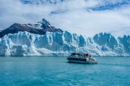 Výlet lodí k ledovci Perito Moreno