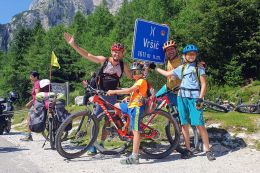 Sedlo Vršič 1611 m na kole
