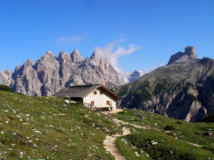 Dolomity