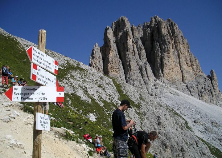 Dolomity - sedlo Jouf dal Vaiolon