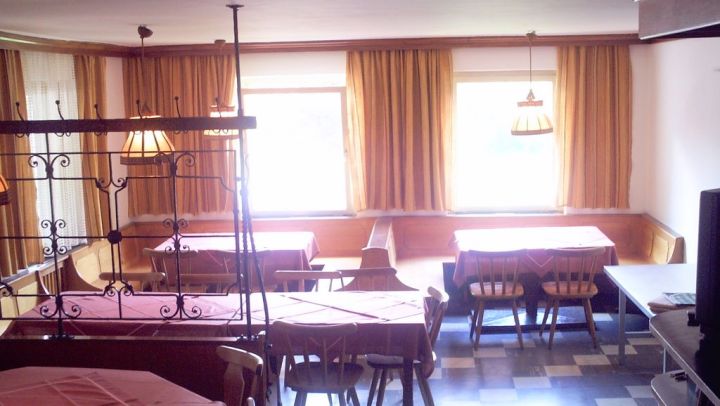 Haus Maria - jídelna a společenská místnost