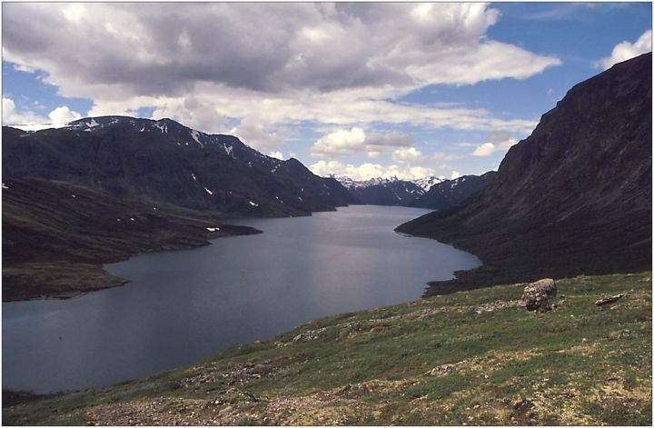 Norsko - jezero Gjende