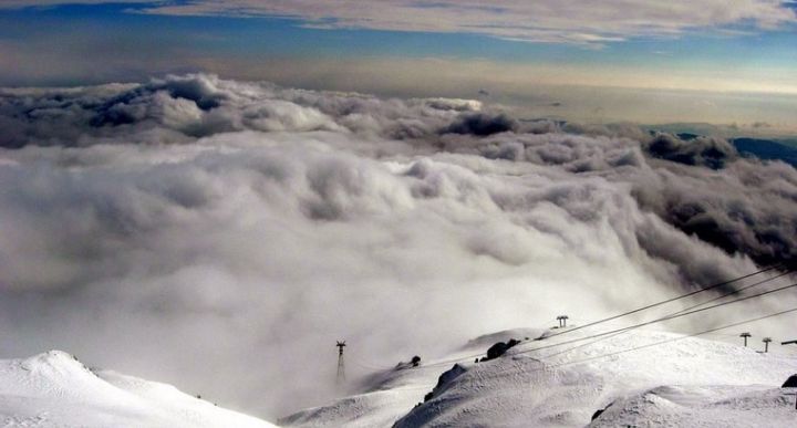 Sinaia - mlha nad údolím Prahova