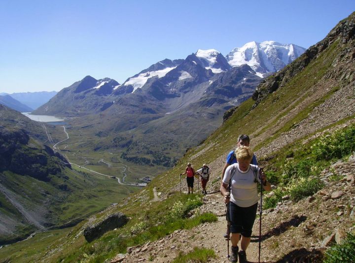 Turistika ve švýcarských Alpách