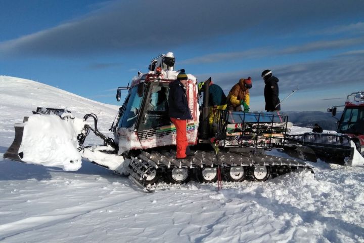 Přeprava rolbou na freeride